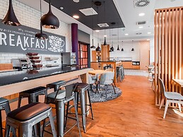 Premier Inn Mannheim City Centre