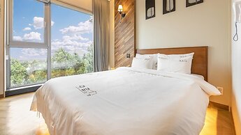 Jeju Maru Hotel & Cafe