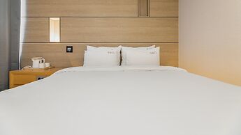 Jeju Maru Hotel & Cafe