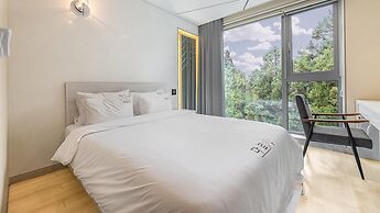 Jeju Maru Hotel & Cafe