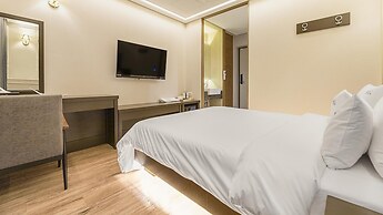 Jeju Maru Hotel & Cafe