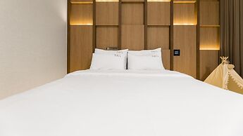 Jeju Maru Hotel & Cafe