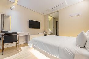 Jeju Maru Hotel & Cafe