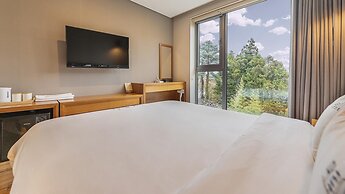 Jeju Maru Hotel & Cafe