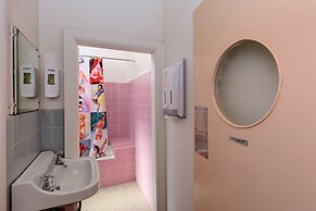 Commercial Travellers House