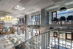 The Five Elements Hotel