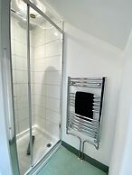 Charming Cottage for 5 Near Dartmoor, Beach, Pub