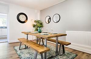 4br-11guests-patio-familyfriendly-citycentre-beach