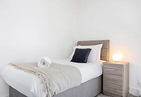 4br-11guests-patio-familyfriendly-citycentre-beach