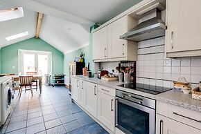 Lovely Terraced 2-bed House Near Hinksey Park