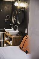 Les Suites The Marcel