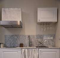 Les Suites The Marcel