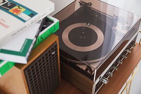 Les Suites The Marcel