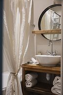 Les Suites The Marcel