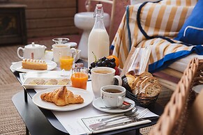 Les Suites The Marcel