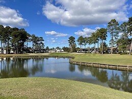 Brunswick Plantation Resort Villa 308 With Sleek Interior and Golf Cou