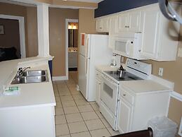 Lake View Golf Resort Villa 1301 Close to Beach in Calabash by Redawni