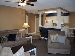 Lake View Golf Resort Villa 1301 Close to Beach in Calabash by Redawni