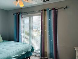 Beach Buoys & Salty Gulls 4 Bedroom Home by RedAwning