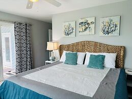 Beach Buoys & Salty Gulls 4 Bedroom Home by RedAwning