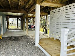 Beach Buoys & Salty Gulls 4 Bedroom Home by RedAwning