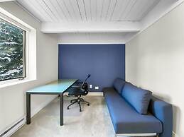 Mill Run 17 2 Bedroom Townhouse by RedAwning