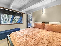 Mill Run 17 2 Bedroom Townhouse by RedAwning