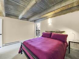 Mill Run 17 2 Bedroom Townhouse by RedAwning