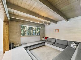 Mill Run 17 2 Bedroom Townhouse by RedAwning