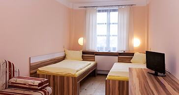 Hotel N