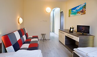 Hotel N