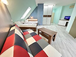 Hotel N