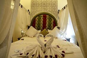 Room in B&B - Riad Anabel - Olive Triple Suite