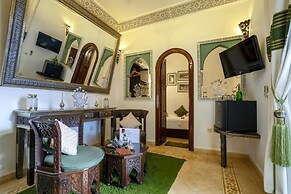 Room in B&B - Riad Anabel - Olive Triple Suite