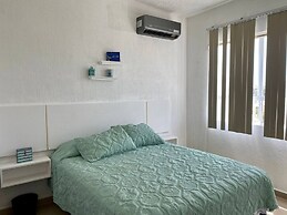 Lovely Third Floor3 Bedroom2 Bath Condo With Pool