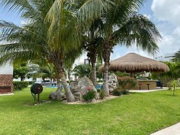 Lovely Third Floor3 Bedroom2 Bath Condo With Pool
