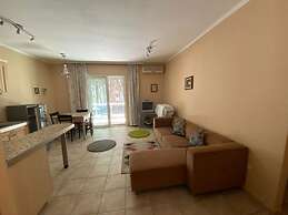 Charming Accommodation With Swimming Pool