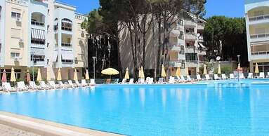 Charming Accommodation With Swimming Pool