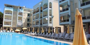 Charming Accommodation With Swimming Pool