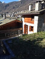 Baita In Pietra Chiesa Valmalenco - A Piedi Alla Funivia Alpe Palu