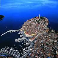 Cozy Apartment Valentino46 in Rovinj for 4 Guests - Very Central Locat