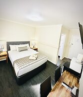 Auto Lodge Motor Inn