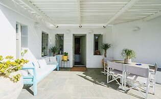 Villa Arades Sifnos with Private Pool
