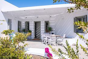 Villa Arades Sifnos with Private Pool