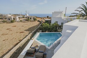 Villa Arades Sifnos with Private Pool