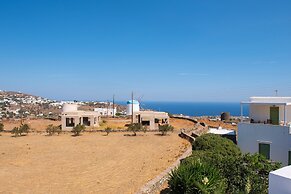 Villa Arades Sifnos with Private Pool