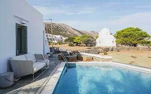 Villa Arades Sifnos with Private Pool