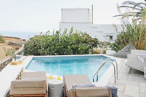 Villa Arades Sifnos with Private Pool