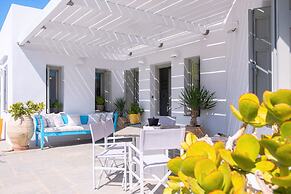 Villa Arades Sifnos with Private Pool