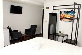 Big Life Hotel